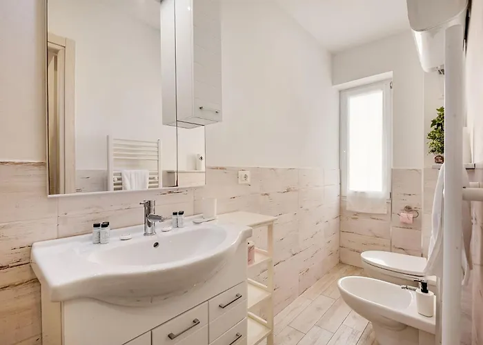 Margot Maison Near The Station * 斯培西亚