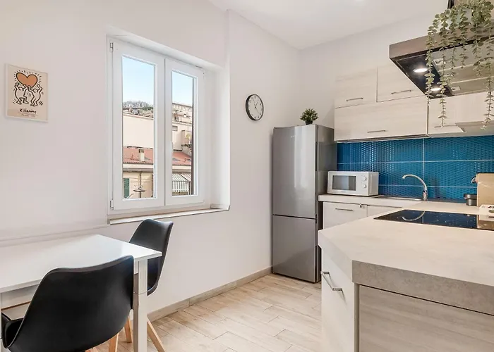 Margot Maison-5terre-near The Station-ac *